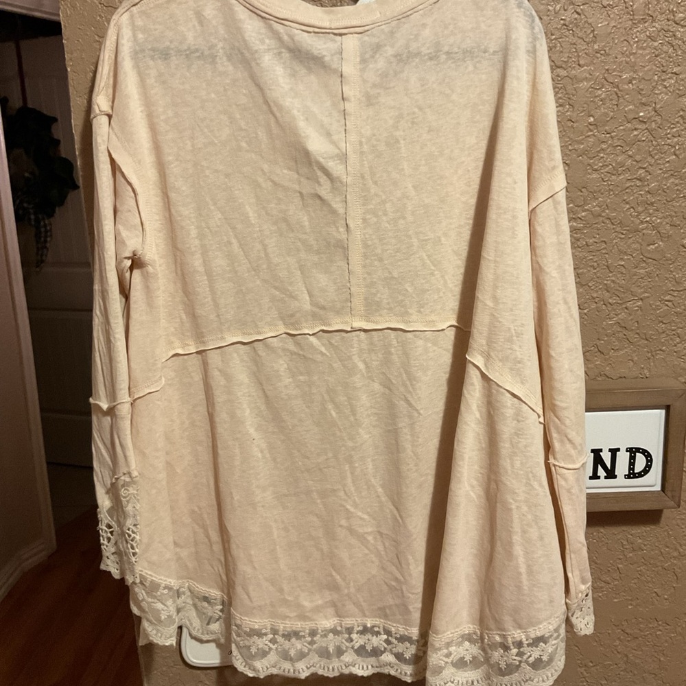 Easel Natural Angelica Top Lace Hem Women’s Size Small NWT - Picture 3 of 3